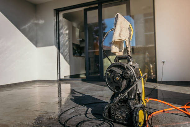 Best Oil Spill Cleanup  in Las Lomas, CA